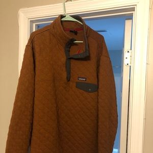 Patagonia quilted snap t pull over